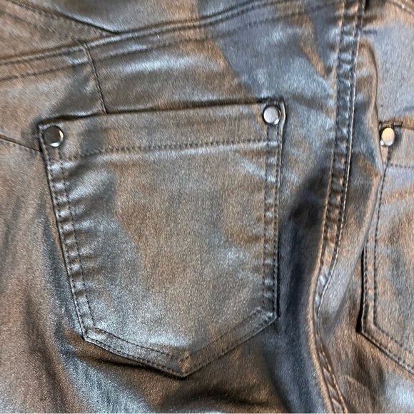 SUKO Jeans Faux Leather Pull On Black Pant Size 8 - Picture 5 of 7